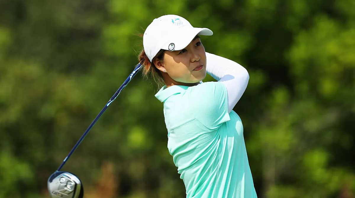 Lee fires 67 to stay in medal contention