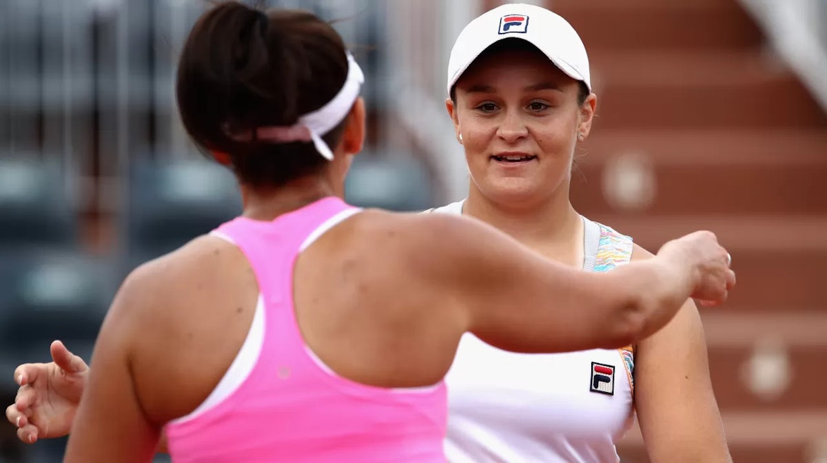 Dellacqua and Barty on the brink of history