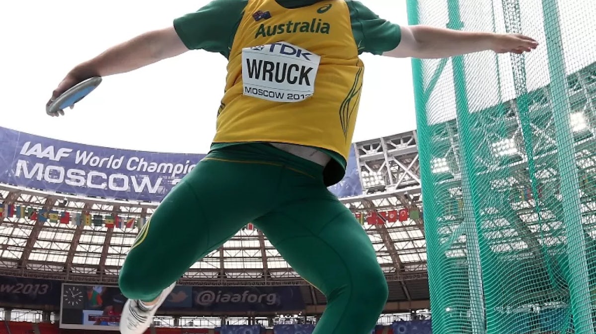 Wruck through to discus final