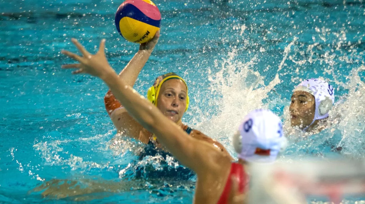 Aussies defeat China in opening round of FINA World League Tournament
