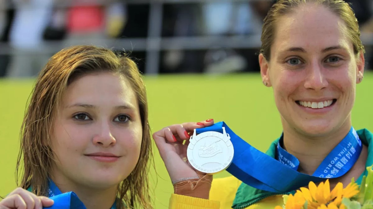 Diving duo claim silver