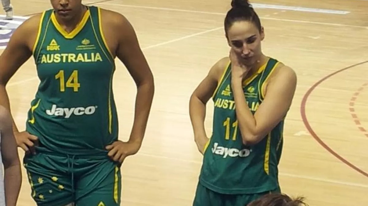 Opals go down to France