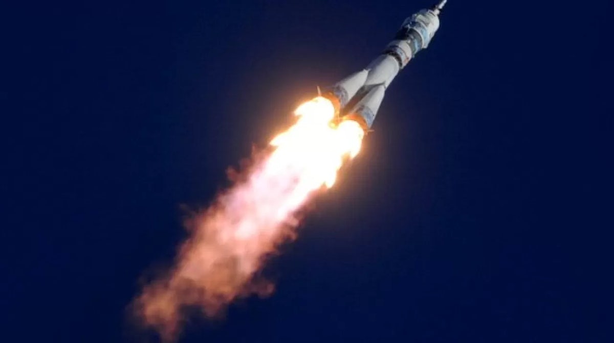 Rocket carrying Olympic Torch blasts off
