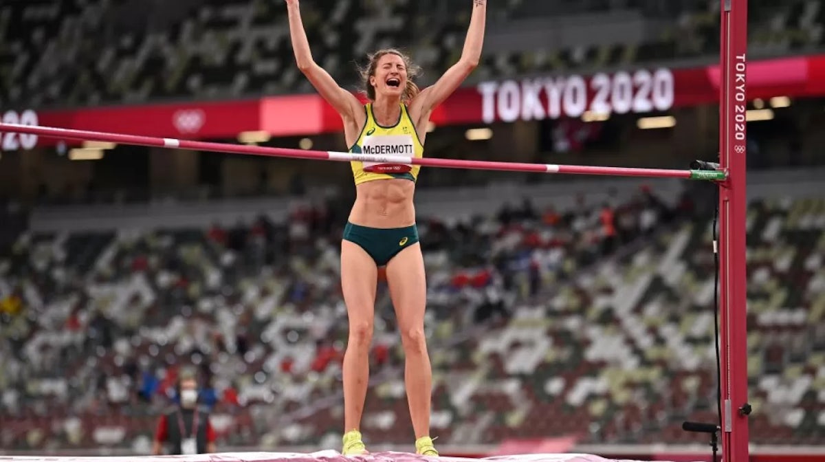 Nicola McDermott celebrates during the high jump final at Tokyo 2020