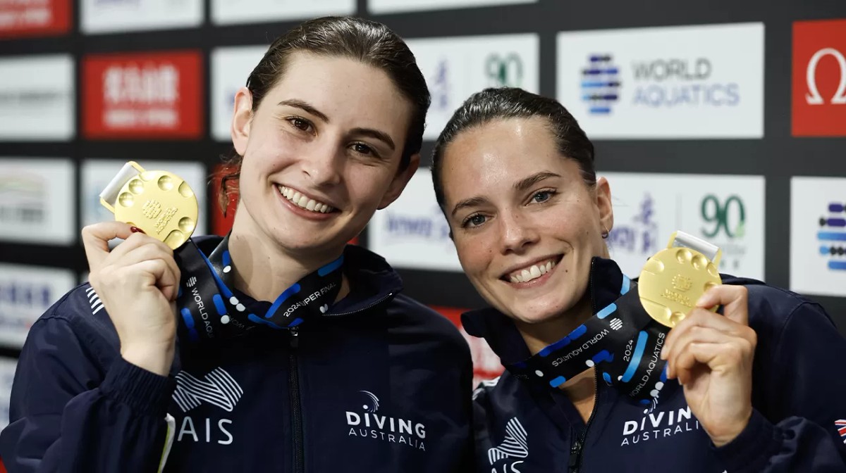 Anabelle Smith Maddison Keeney 2024 World Aquatics Super Final Gold