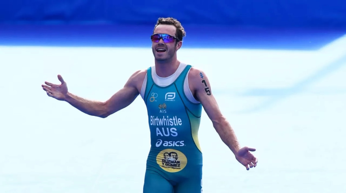 LEEDS, ENGLAND - JUNE 09: Jacob Birtwhistle of Australia celebrates finishing first during the AJ Bell World Triathlon - Leeds on June 09, 2019 in Leeds, England.